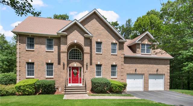 Photo of 4 Morning Star Ct, Lincoln, RI 02865