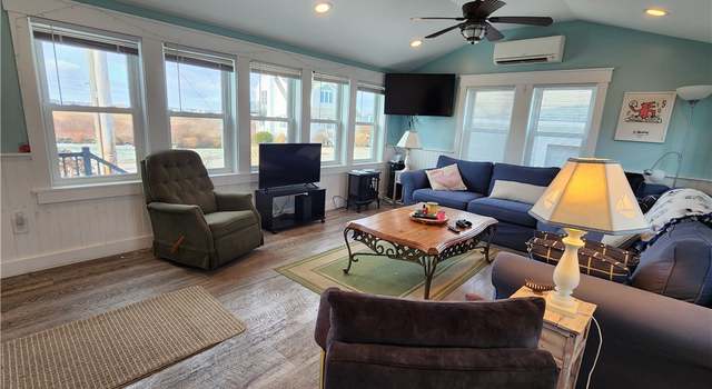 Photo of 10 Avenue D Ave, Narragansett, RI 02882