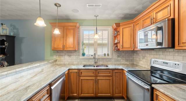 Photo of 9 Greig Ct #9, Coventry, RI 02816