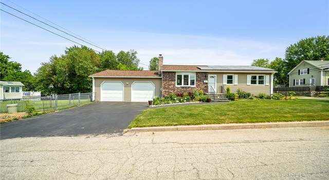 Photo of 32 Myron St, West Warwick, RI 02893