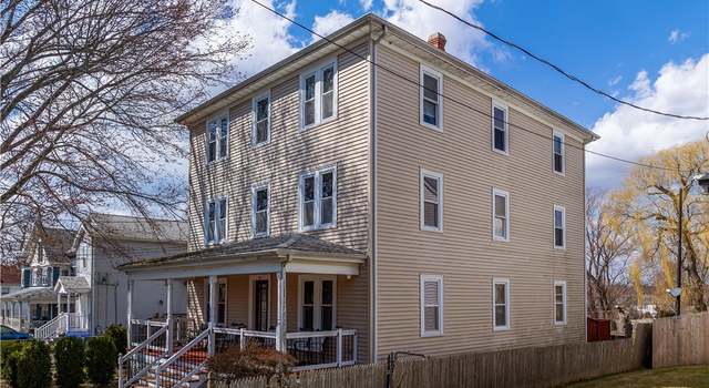 Photo of 85 Bayview Ave, Bristol, RI 02809