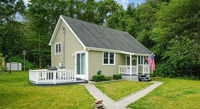 Photo of 12 Canton St, Westerly, RI 02808