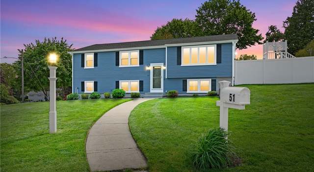 Photo of 51 Robin Ln, West Warwick, RI 02893