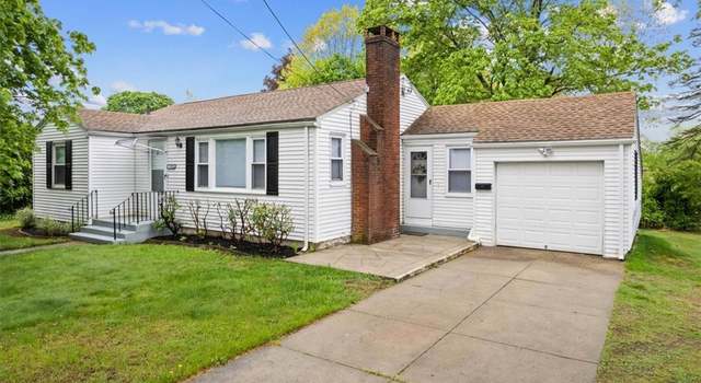 Photo of 1075 Oaklawn Ave, Cranston, RI 02920