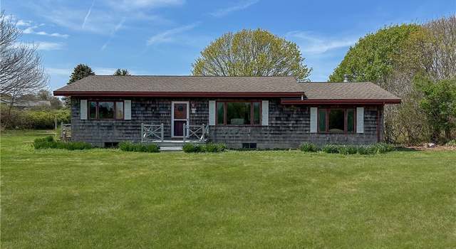 Photo of 387 High St, Block Island, RI 02807