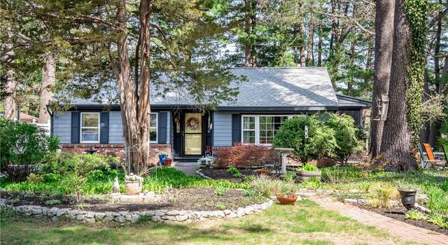 Photo of 28 Riverview Ave, Smithfield, RI 02917