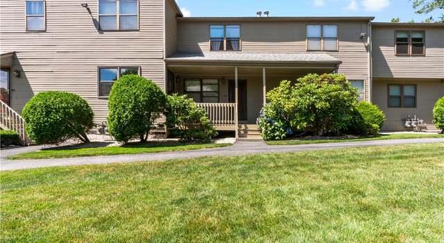 Photo of 801 Pinewood Dr, Smithfield, RI 02917
