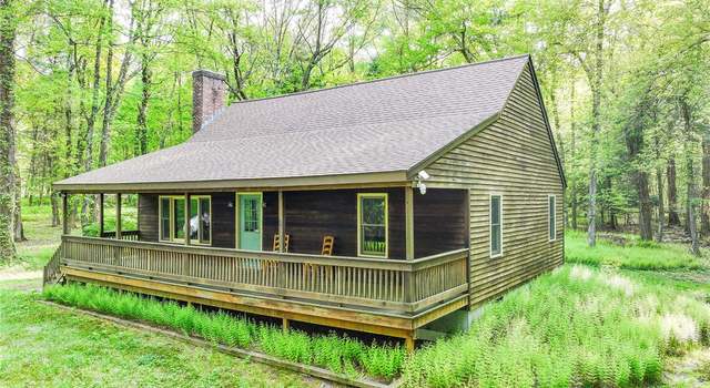 Photo of 212 Absalona Hill Rd, Glocester, RI 02814