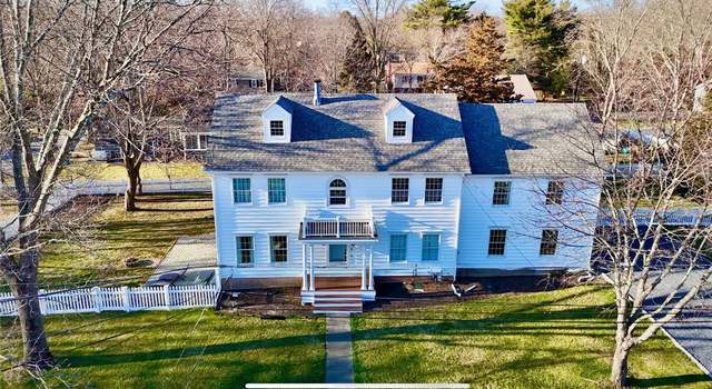 Photo of 17 Mosher Dr, Barrington, RI 02806