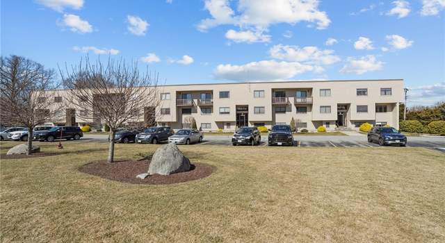Photo of 196 Old River Rd #182, Lincoln, RI 02865