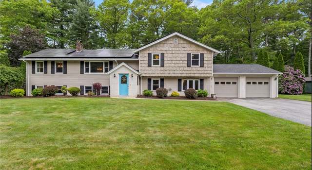 Photo of 19 Bruce Dr, North Smithfield, RI 02896