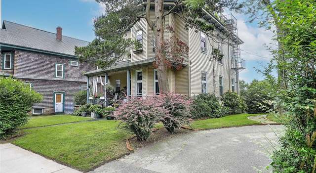 Photo of 571 Spring St, Newport, RI 02840