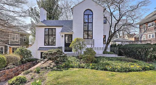 Photo of 21 Laurel Ave, Providence, RI 02906