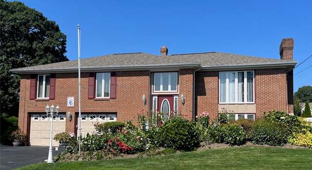 Photo of 33 Carriage Way, North Providence, RI 02904
