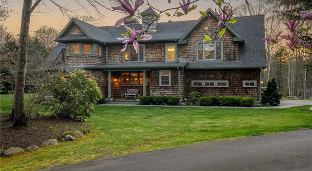 Photo of 92 Hidden Mere Ln, North Kingstown, RI 02852