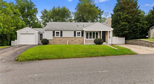 Photo of 41 Valley View Dr, Cumberland, RI 02864