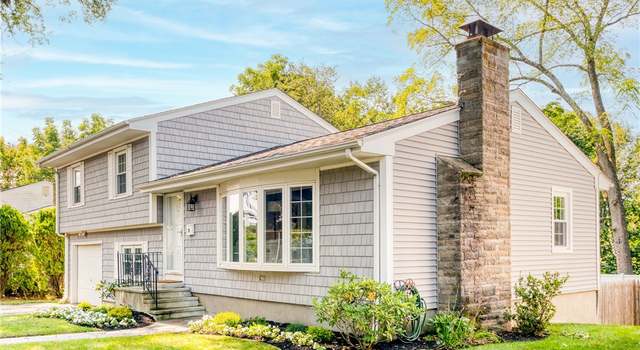 Photo of 63 Elmcroft Ave, Providence, RI 02908