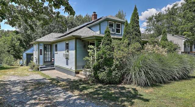 Photo of 264 Sowams Rd, Barrington, RI 02806