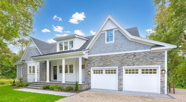 Photo of 105 Robinson St, Narragansett, RI 02882