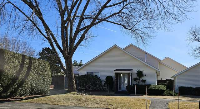 Photo of 951 Brighton Way, Warwick, RI 02886