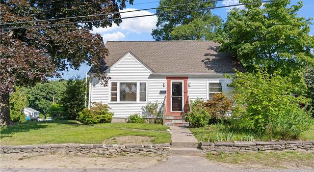 Photo of 92 Glendale Dr, West Warwick, RI 02893