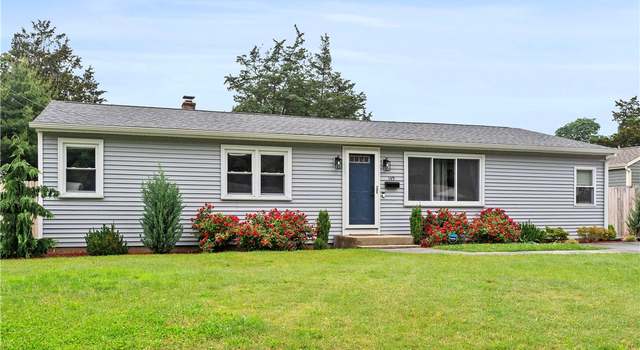 Photo of 149 Weeden Dr, Warwick, RI 02818