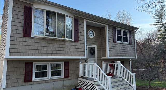 Photo of 31 Clarke Rd, Coventry, RI 02816
