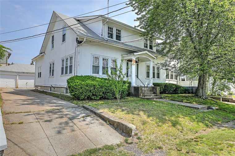 Photo of 59 Colonial Ave Cranston, RI 02910