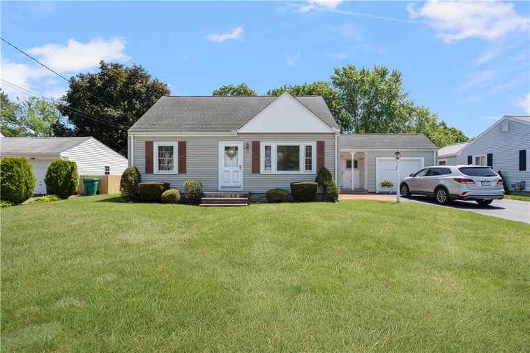 Photo of 58 Lydick Ave Warwick, RI 02888