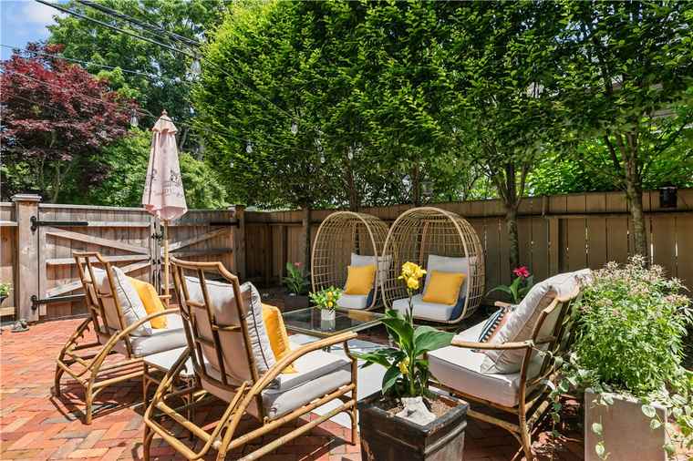 Photo of 35 Second St Newport, RI 02840