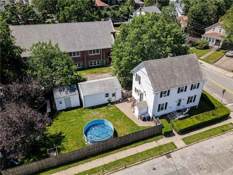 Photo of 266 Auburn St Cranston, RI 02910