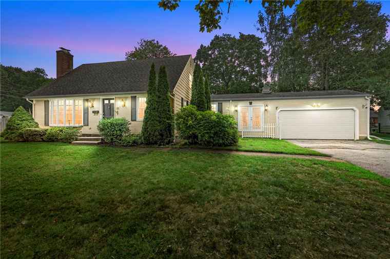 Photo of 10 Mark Dr Cranston, RI 02920
