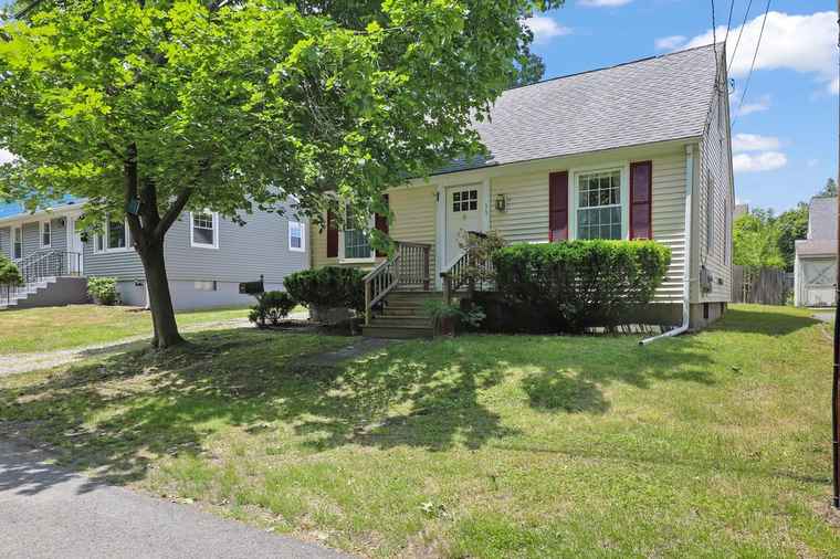 Photo of 39 Eldorado St Cranston, RI 02910