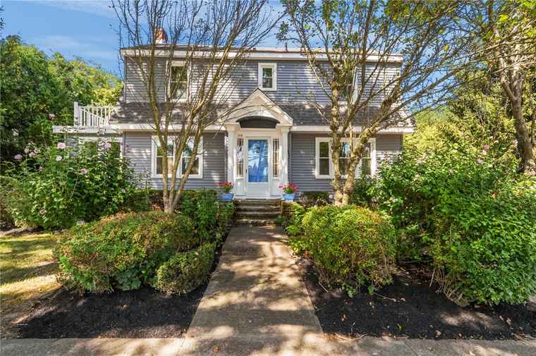 Photo of 104 Gentian Ave Providence, RI 02908