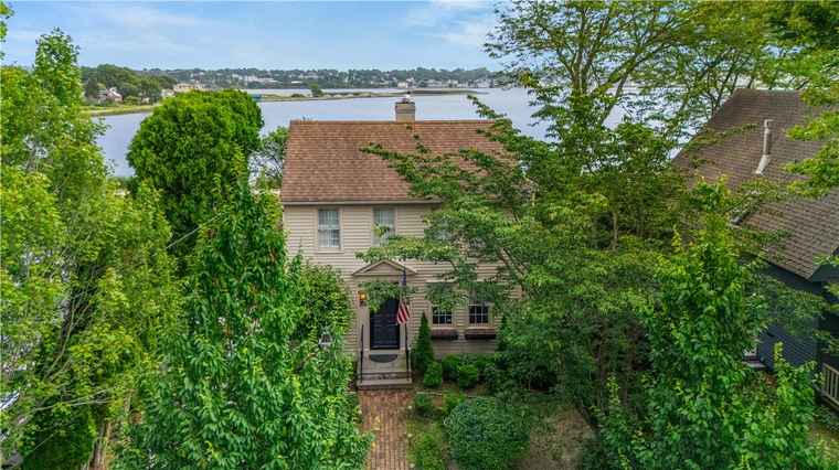 Photo of 128 Eustis Ave Newport, RI 02840