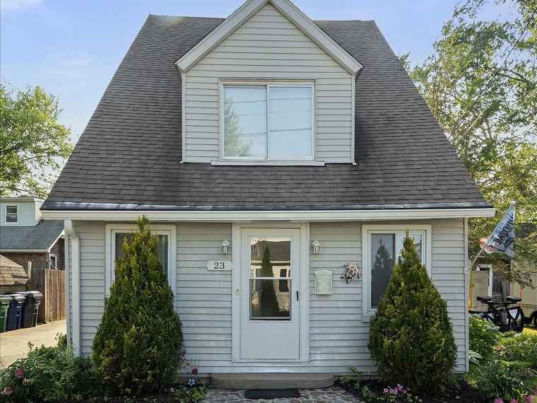 Photo of 23 Huron St Warwick, RI 02889