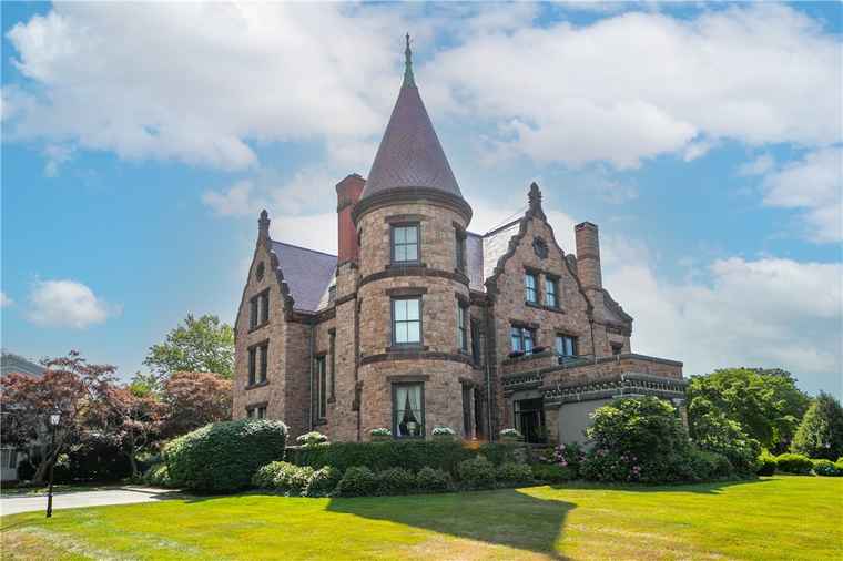 Photo of 364 Bellevue Ave Unit D7 Newport, RI 02840