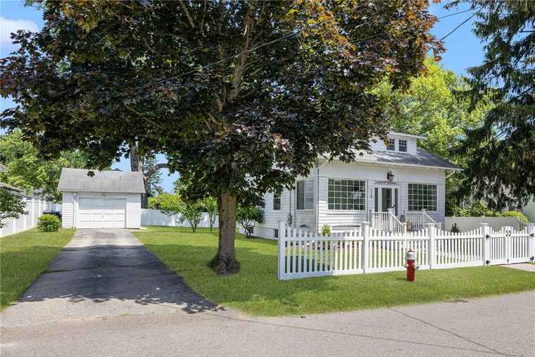 Photo of 110 Spofford Ave Warwick, RI 02888