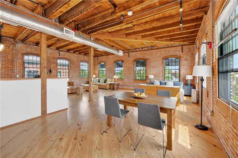 Photo of 407 Pine St #401 Providence, RI 02903