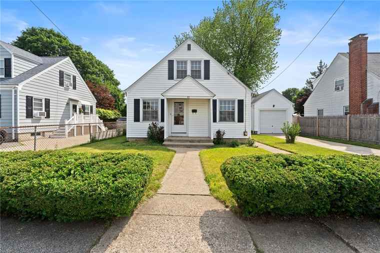 Photo of 53 Overland Ave Cranston, RI 02910