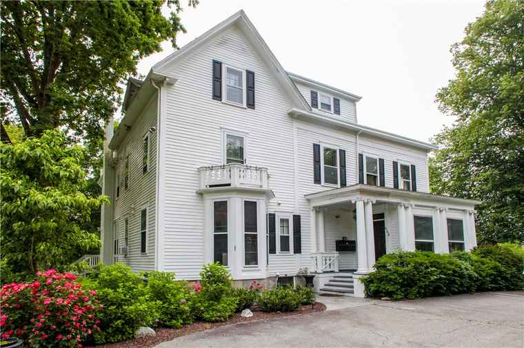 Photo of 446 Bellevue Ave #6 Newport, RI 02840