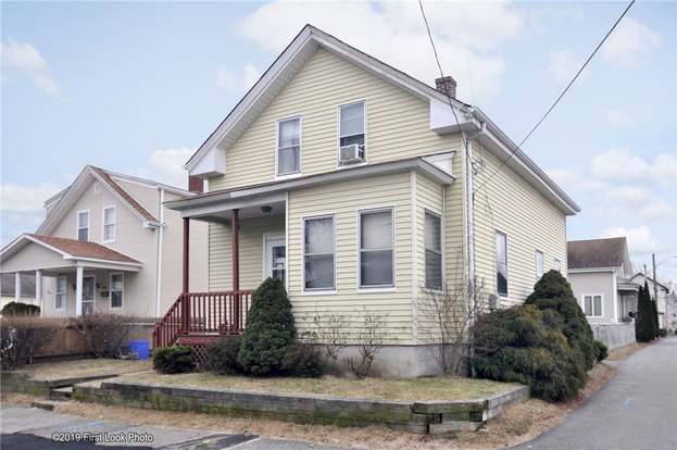 83 Woodward Ave East Providence Ri 02914 Mls 1213079 Redfin