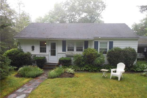 4 Midway St Scituate Ri 02857 Mls 1227322 Redfin
