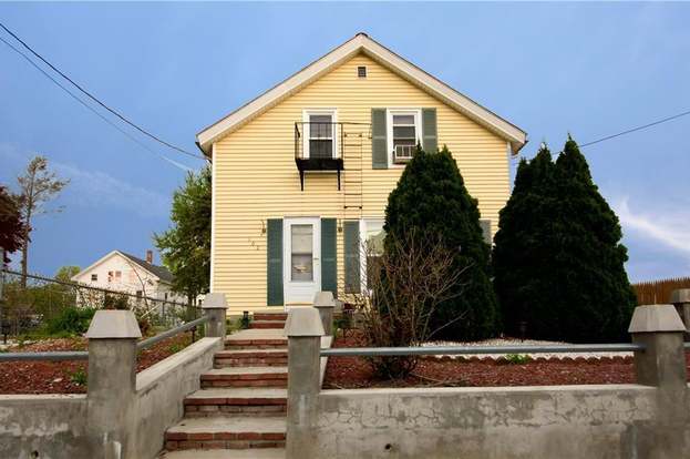 102 Central Ave Pawtucket Ri 02860 Mls 1191472 Redfin