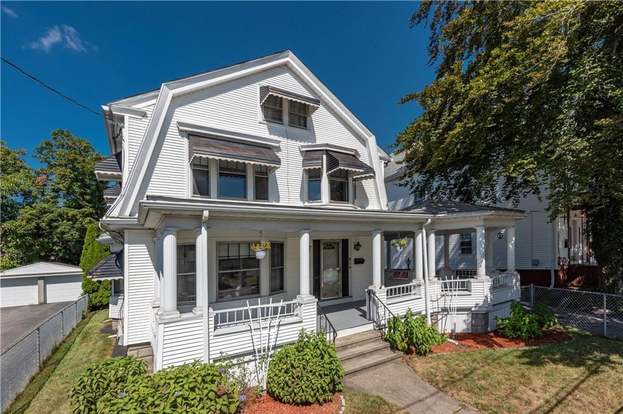 22 Kossuth St Pawtucket Ri 02860 Mls 1231580 Redfin