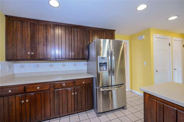 5 Bailey Ter Middletown RI 02842 MLS# 1306590 Redfin 5 Bailey Ter Middletown RI 02842 MLS# 1306590 Redfin