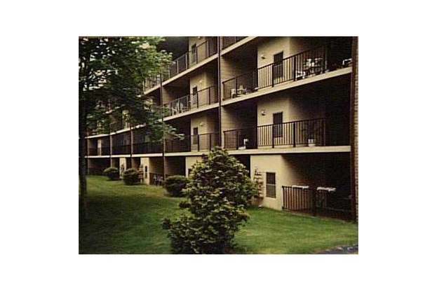 650 Greenwich Ave Unit 2 203 West Warwick Ri 02893 Mls 1129609 650 Greenwich Ave Unit 2 203 West Warwick Ri 02893
