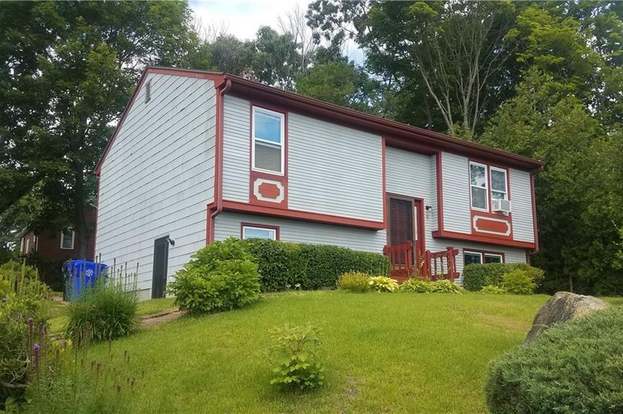 9 Aldrich St West Warwick Ri 02893 Mls 1228656 Redfin