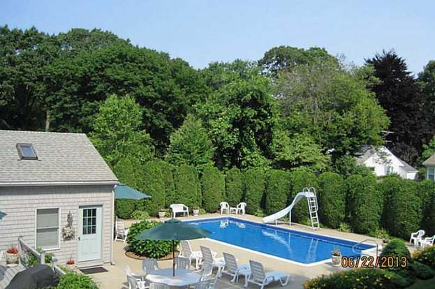69 Apple Tree Ln Warwick Ri 02888 4 Beds 3 Baths