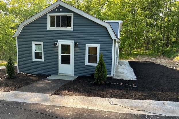 371 Cranston St, Woonsocket, RI 02895 | MLS# 1361307 | Redfin